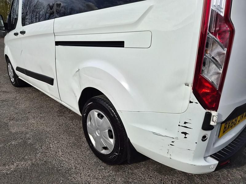 Used Ford Transit Custom Trend 130 HP (95 kW) 2019 White Estate