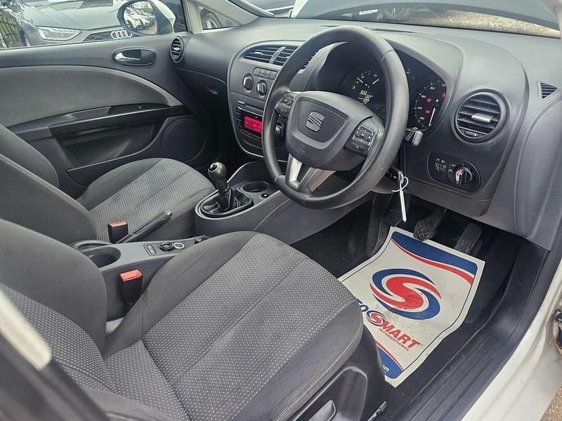 Used Seat Leon 2010 White Hatchback