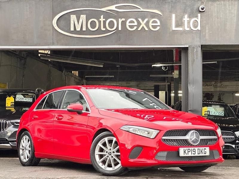 Used Mercedes A180 136 HP (100 kW) 2019 Red Hatchback
