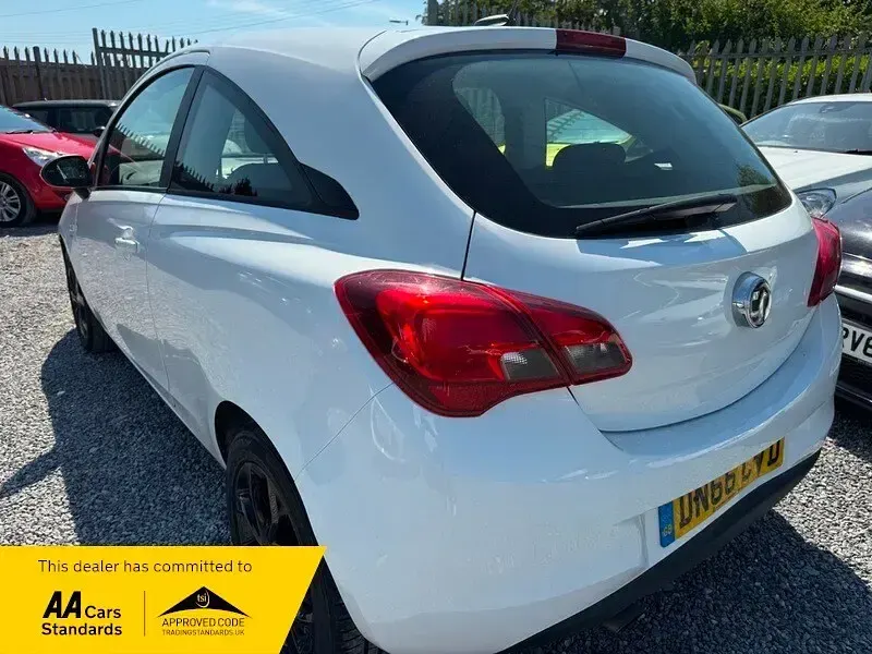 Used Vauxhall Corsa SRi 2016 White Hatchback