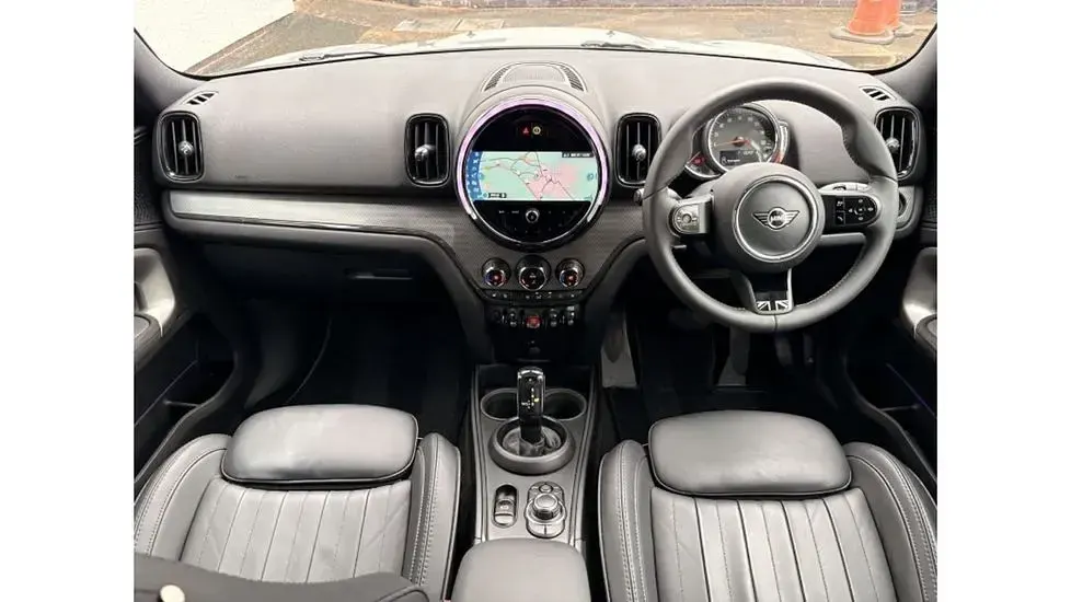 Used Mini Cooper Countryman Exclusive 134 HP (98 kW) 2022 Grey SUV