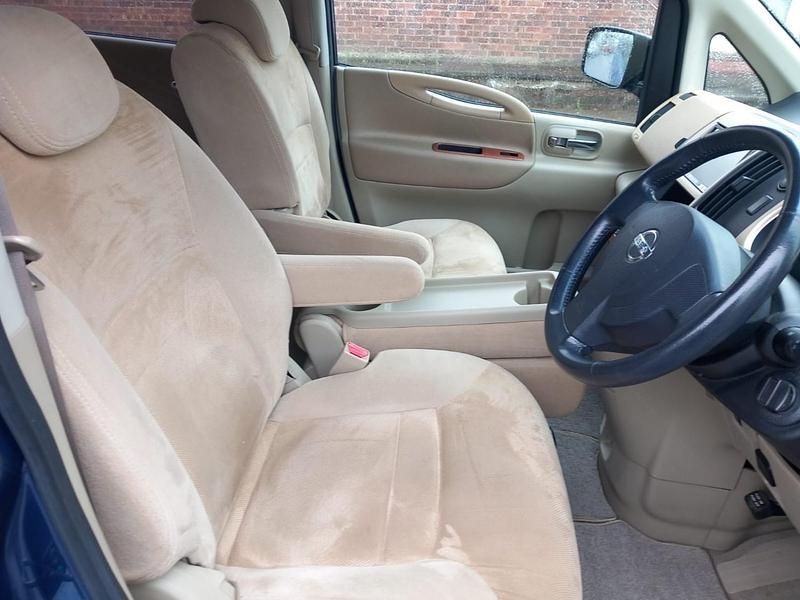 Used Nissan Serena 2006 Blue MPV