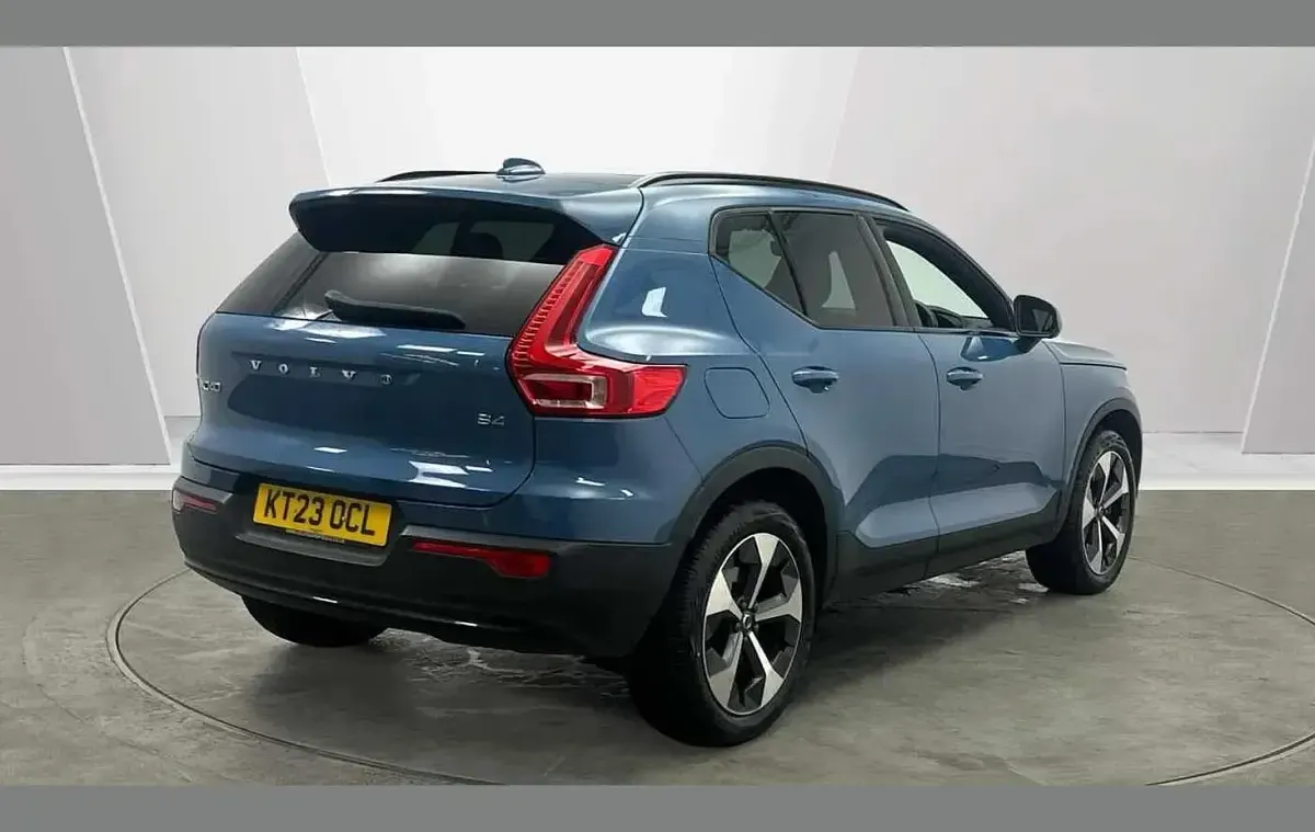 Used Volvo XC40 Ultimate 194 HP (142 kW) 2023 Blue SUV