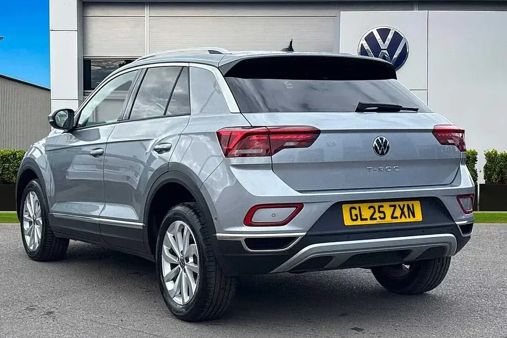 Used VW T-Roc Style 150 HP (110 kW) 2025 Silver SUV