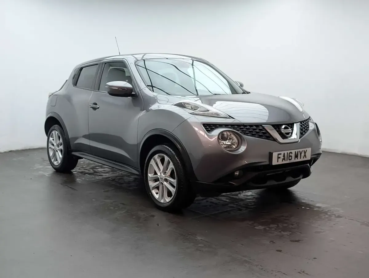 Used Nissan Juke N-Connecta 115 HP (84 kW) 2016 Grey SUV
