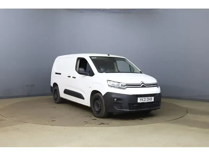 Used Citroën Berlingo 100 HP (73 kW) 2021 White MPV