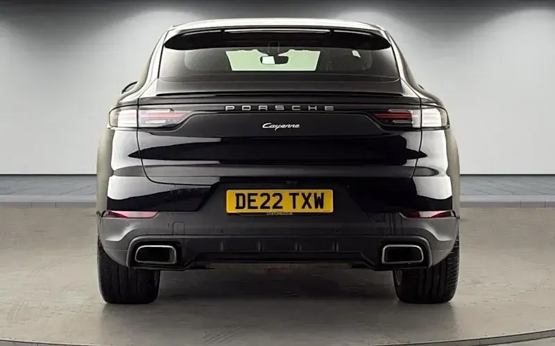 Używany Porsche Cayenne 340 KM (250 kW) 2022 Czarny SUV