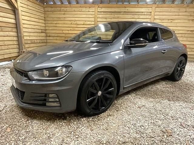 Usado VW Scirocco Black Edition 150 HP (110 kW) 2016 Cinzento Coupé