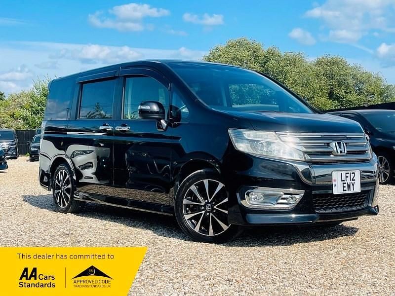 Black Used 2012 Honda Stepwgn Cool MPV | £10,995 (Good price) - Image 1/4