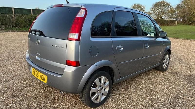 Used Vauxhall Meriva 2005 Silver MPV
