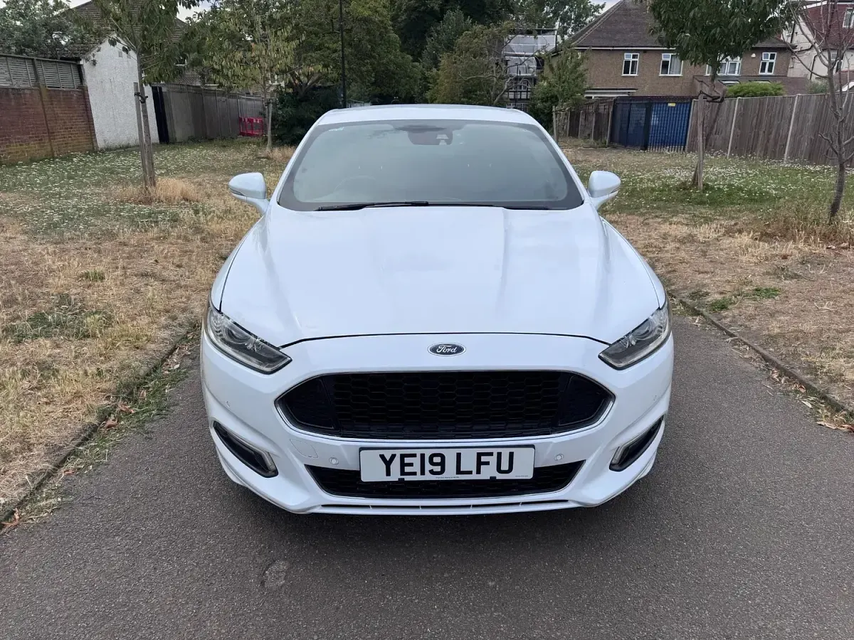 Used Ford Mondeo ST-Line 2019 White Hatchback