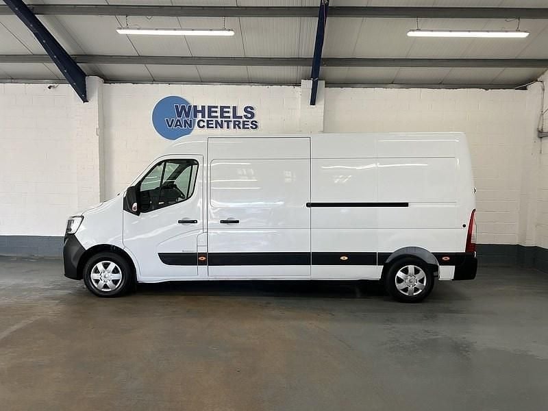 Used Renault Master Business 2023 White Van