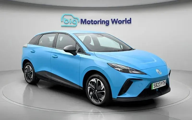 Used MG MG4 EV SE 319 kW (435 HP) 2023 Blue Hatchback
