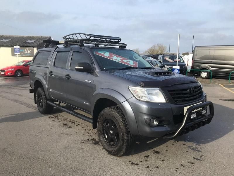 Used Toyota HiLux 171 HP (125 kW) 2012 Grey Pickup