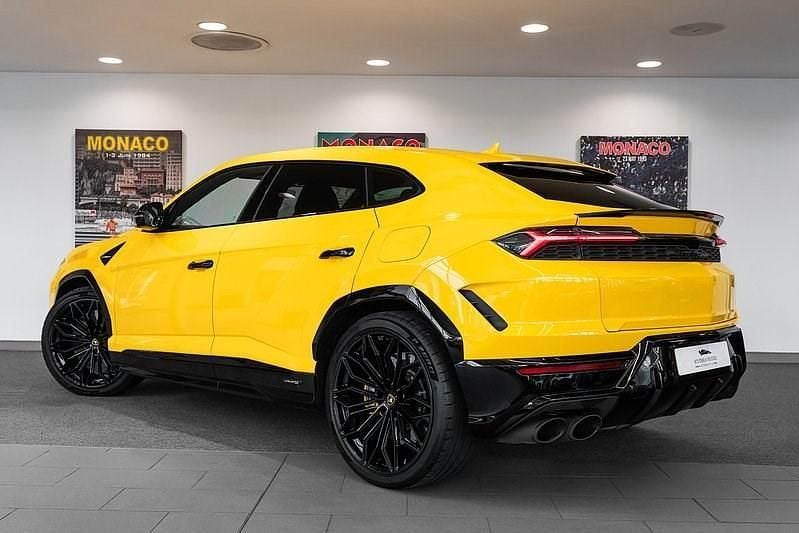 New Lamborghini Urus 2025 Yellow SUV