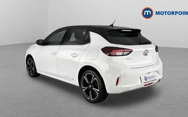 Used Vauxhall Corsa Edition 75 HP (55 kW) 2021 White Hatchback