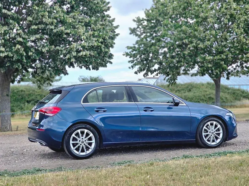 Used Mercedes A200 163 HP (119 kW) 2019 Blue Hatchback