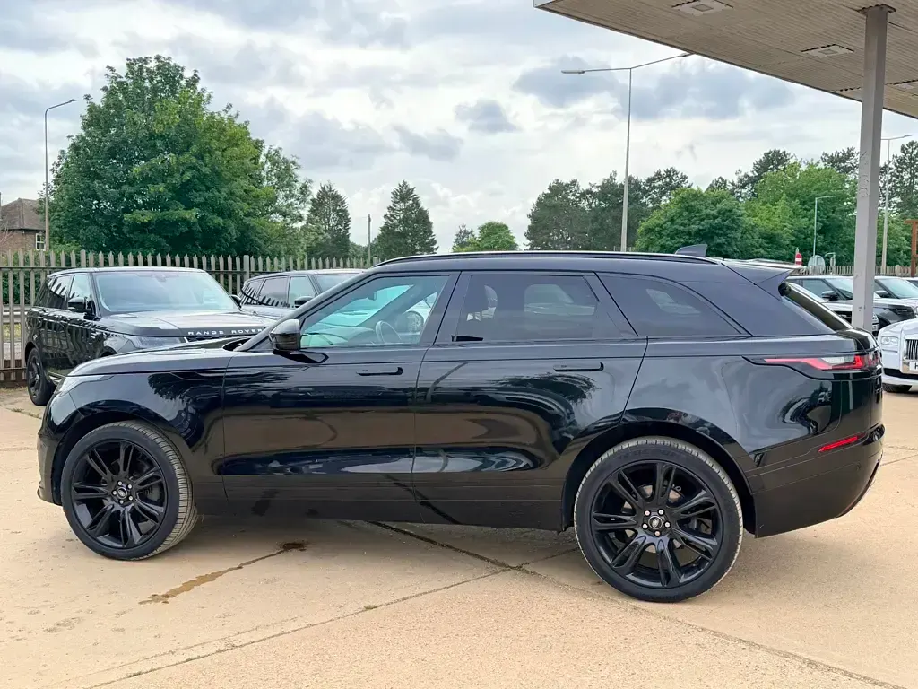 Used Land Rover Range Rover Velar SE Dynamic 300 HP (220 kW) 2022 Black SUV