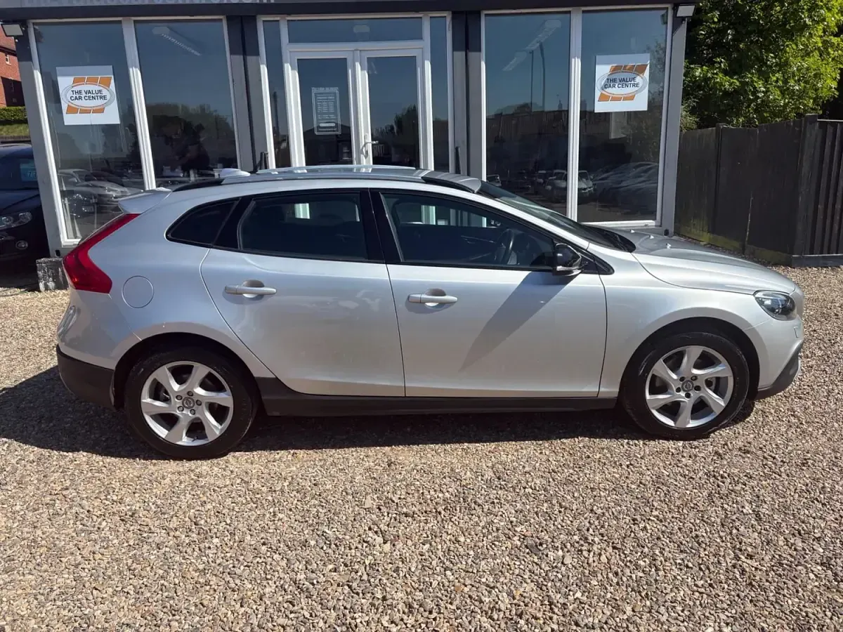 Used Volvo V40 2014 Silver Hatchback