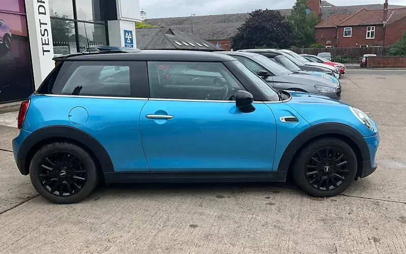 Used Mini Cooper Classic 136 HP (100 kW) 2021 Hatchback