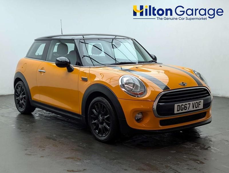Used Mini Cooper Hatch 136 HP (100 kW) 2017 Orange Hatchback