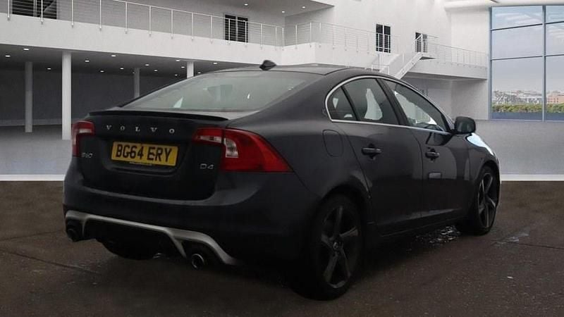 Used Volvo S60 R-Design 181 HP (133 kW) 2014 Grey Sedan