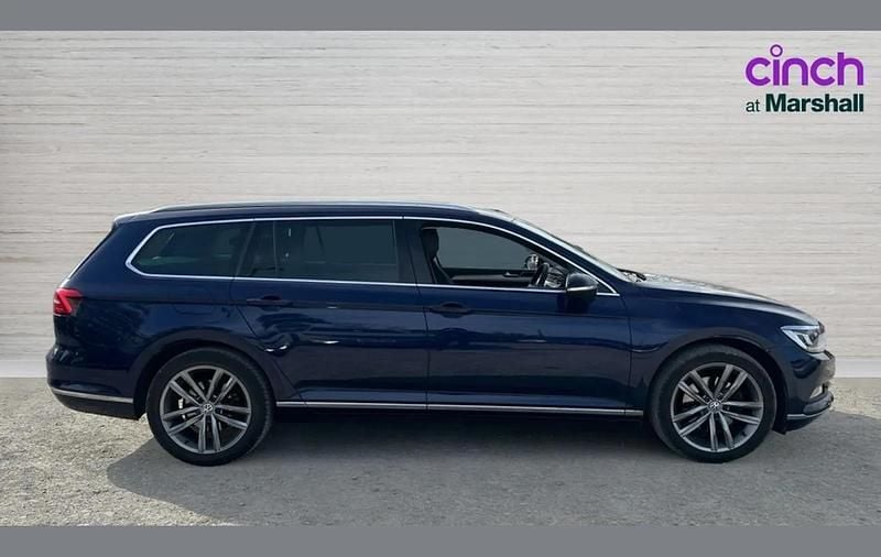 Begagnad VW Passat GT 150 HK (110 kW) 2018 Blå Kombi