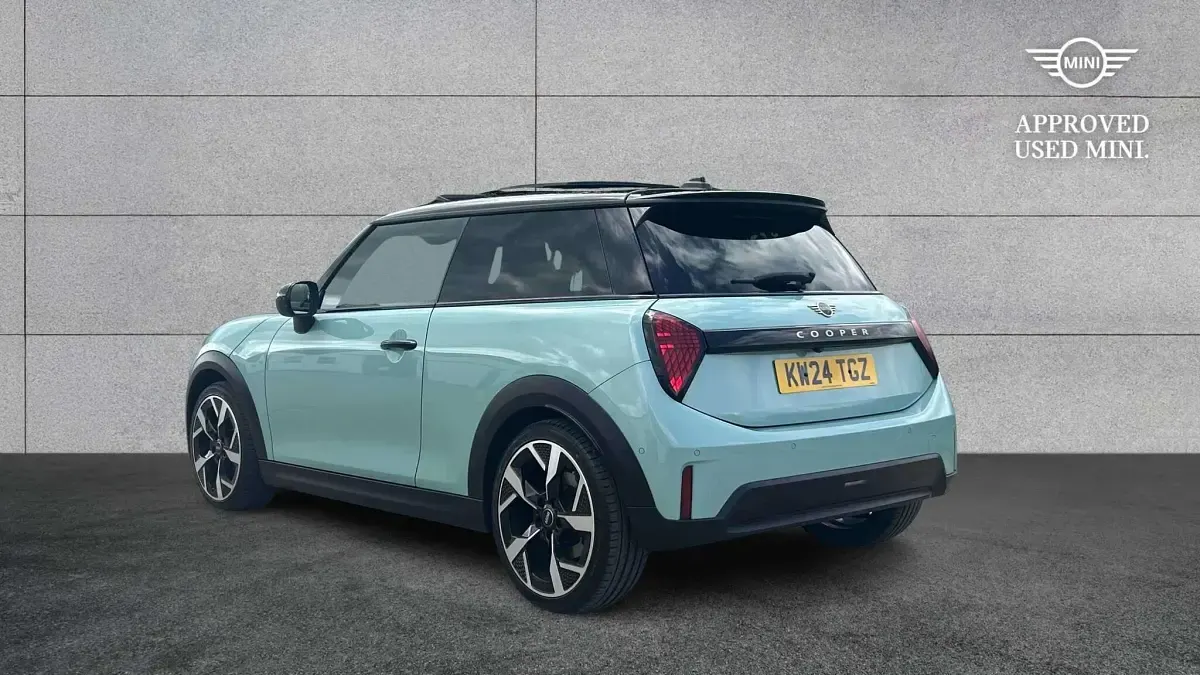Used Mini Cooper S Hatch 201 HP (147 kW) 2024 Green Hatchback
