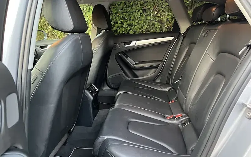 Used Audi A4 163 HP (119 kW) 2014 Silver Estate