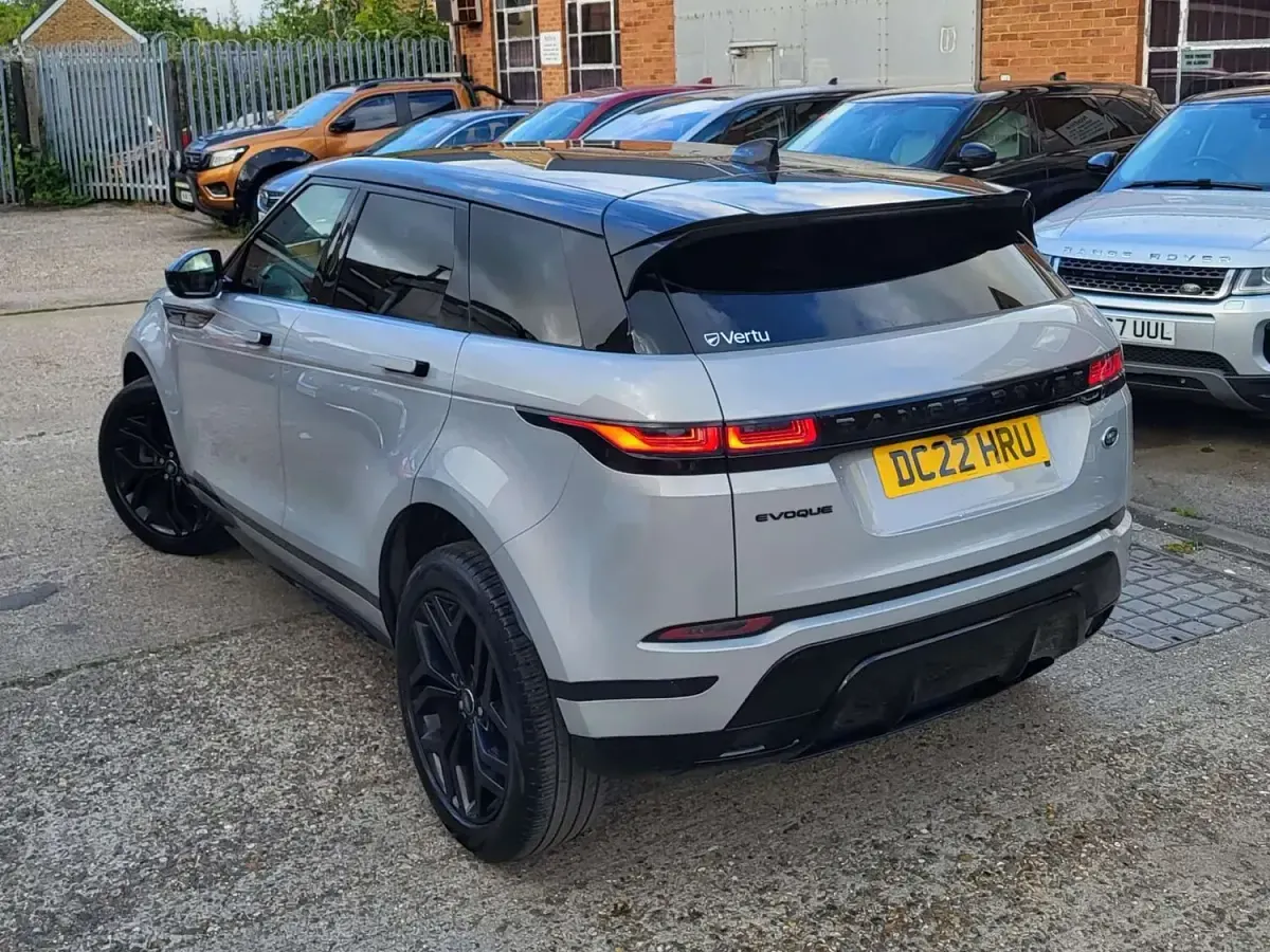 Used Land Rover Range Rover evoque S 204 HP (150 kW) 2022 Silver SUV