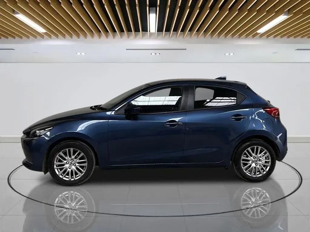Used Mazda 2 Inclusive 90 HP (66 kW) 2023 Blue Hatchback