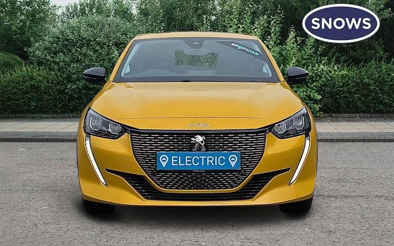Used Peugeot e-208 Allure 100 kW (136 HP) 2021 Yellow Hatchback