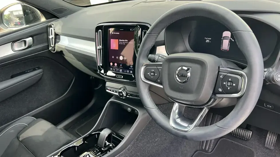 Used Volvo XC40 Plus 163 HP (119 kW) 2025 Black SUV