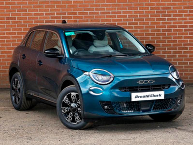 New Fiat 600 136 HP (100 kW) 2026 Metallic  ocean green SUV
