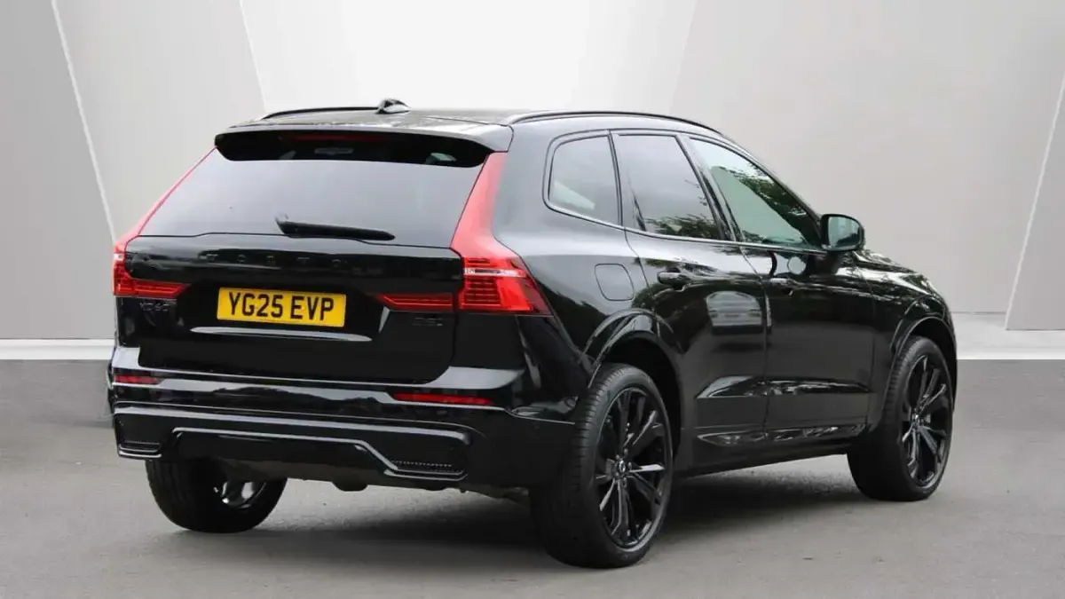 Used Volvo XC60 Plus 250 HP (183 kW) 2025 SUV