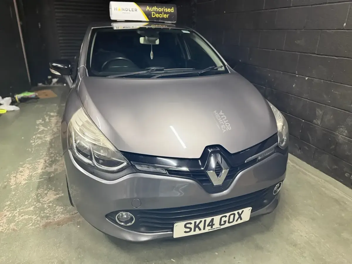 Used Renault Clio IV Dynamique 90 HP (66 kW) 2014 Grey Hatchback