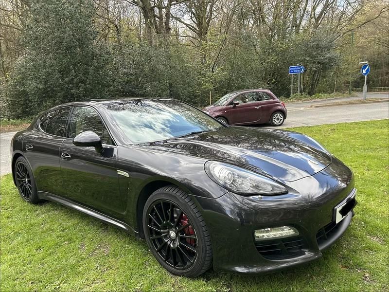 Usado Porsche Panamera Platinum Edition 250 CV (183 kW) 2013 Negro Utilitario