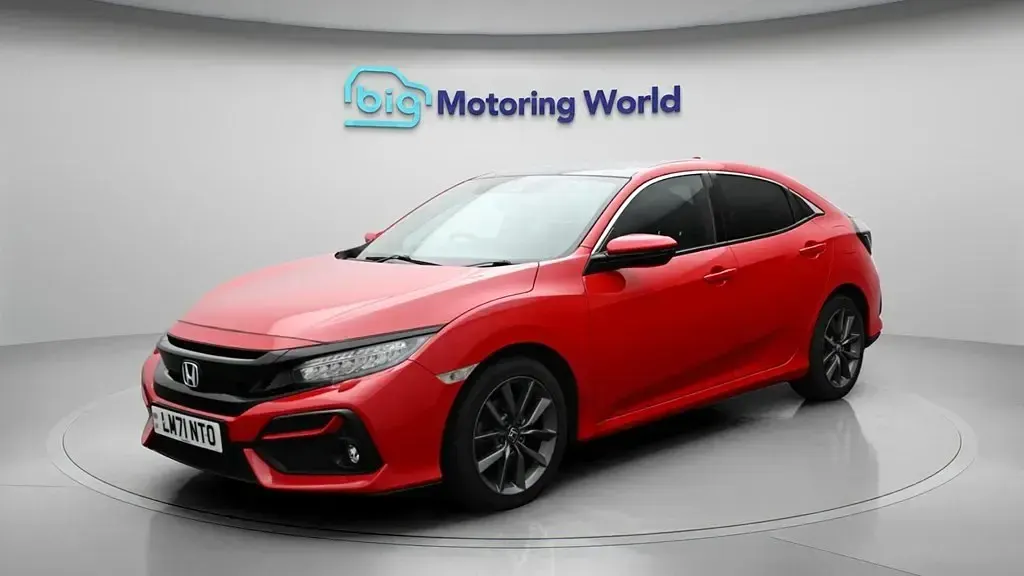 Używany Honda Civic EX 126 KM (92 kW) 2021 Czerwony Hatchback