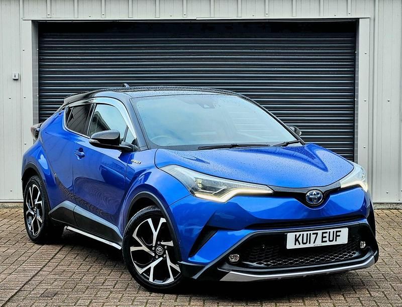 Used Toyota C-HR 2017 Blue SUV