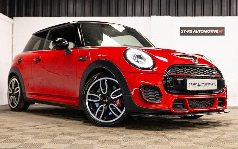 Used Mini John Cooper Works Hatch 231 HP (169 kW) 2017 Red Hatchback