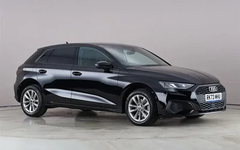 Usado Audi A3 Sportback 110 HP (80 kW) 2023 Citadino