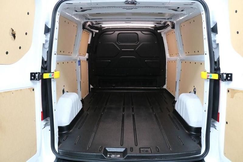 Begagnad Ford Transit Custom Limited 170 HK (125 kW) 2023 Vit Van