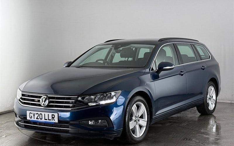 Used VW Passat SE 150 HP (110 kW) 2023 Estate
