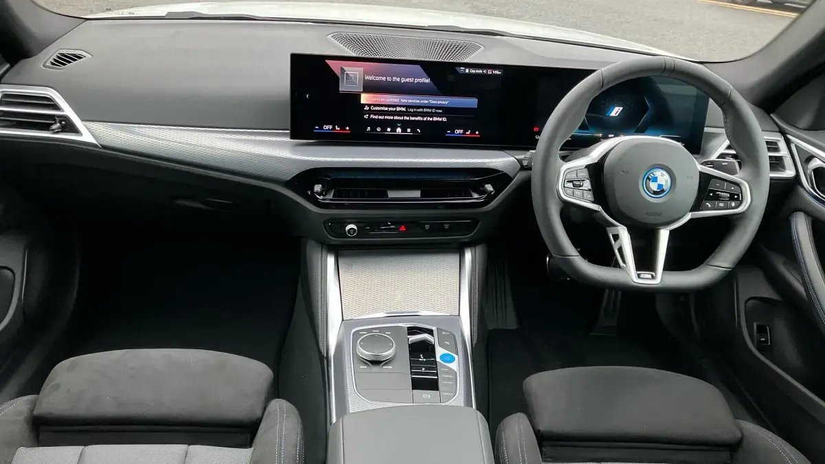 Used BMW i4 M Sport 207 kW (282 HP) 2025 White Sedan