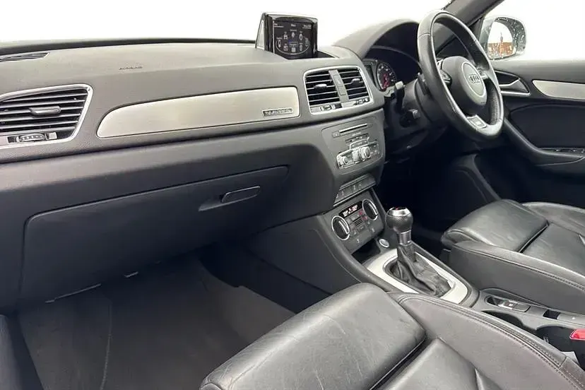 Used Audi Q3 S-Line 180 HP (132 kW) 2017 Grey SUV