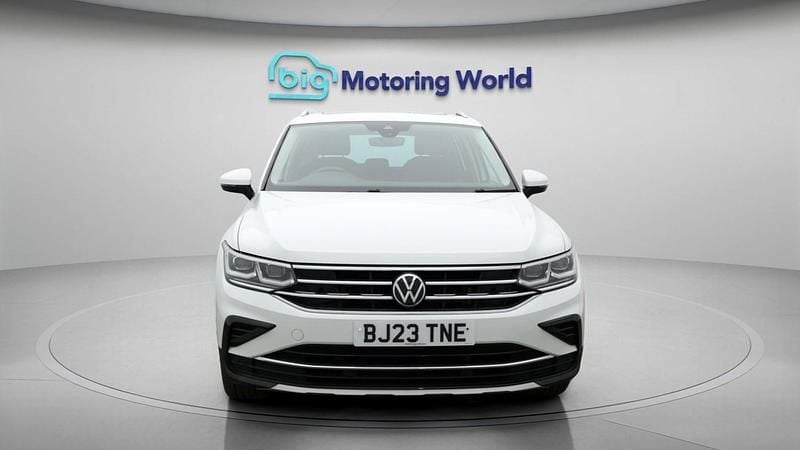 Used VW Tiguan Elegance 150 HP (110 kW) 2023 White SUV