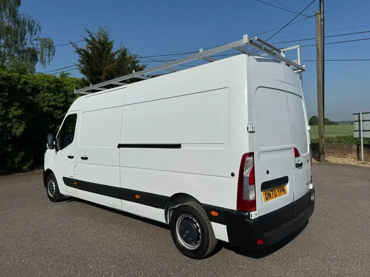 Used Renault Master Business 2020 White MPV