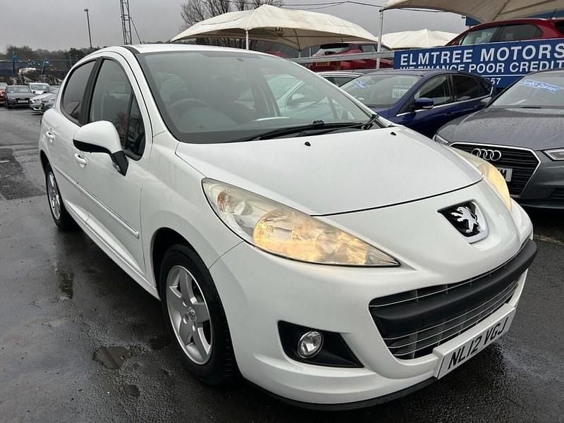 White Used 2012 Peugeot 207 Sportium Hatchback | £2,799 (Fair price) - Image 1/4