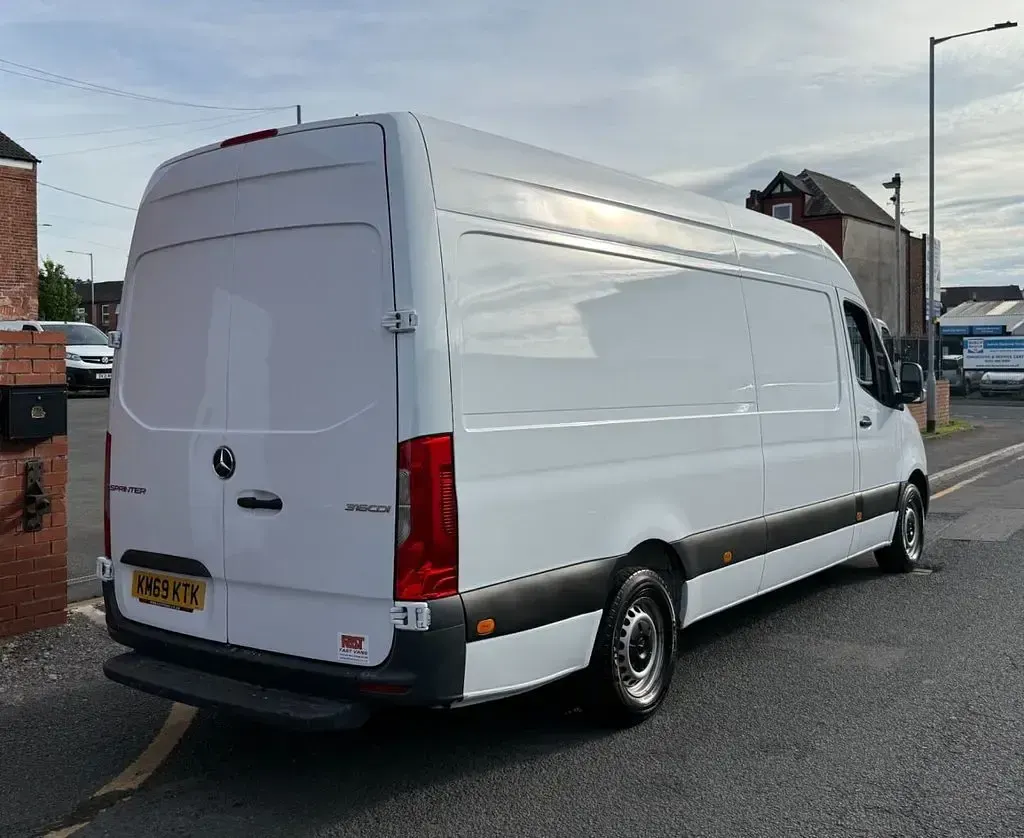 Used Mercedes Sprinter 160 HP (117 kW) 2019 White Van