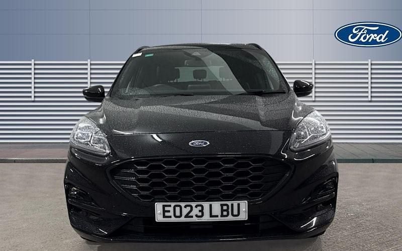 Usado Ford Kuga ST-Line X 190 CV (139 kW) 2023 Negro SUV